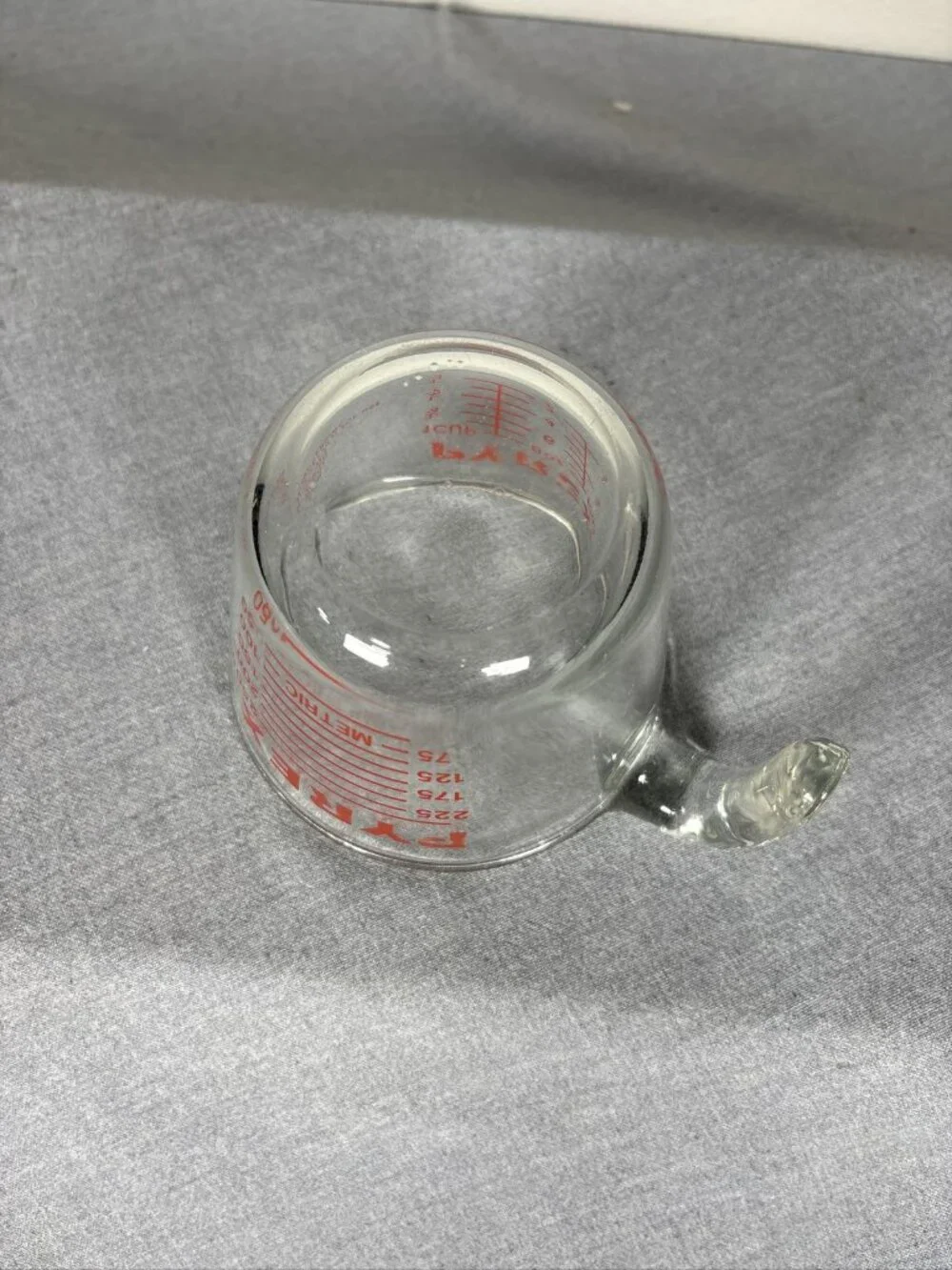 VTG Pyrex 508 Glass Measuring Cup 1 Cup 8 oz 250 mL Red Lettering USA